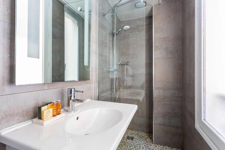 Hotel Logis H�tel 15 Montparnasse