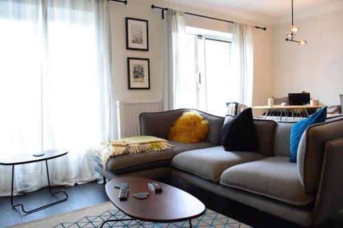 Modern 2 Bedroom Apartment In Dublin