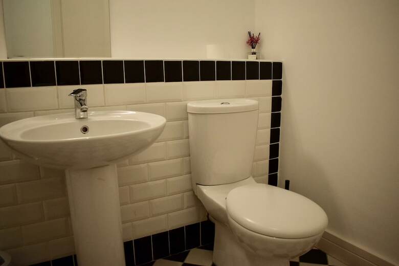Apartamento 2 Bedroom Flat By The Canal