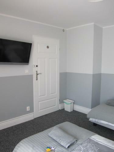 White Home Room