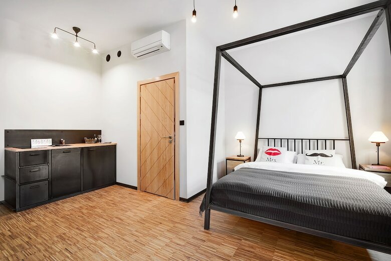 Well Well Aparthotel