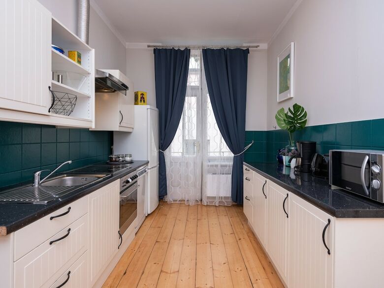 Wawel Apartments - Riverside Castle