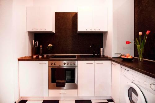 Prestigious Main Square Apartment