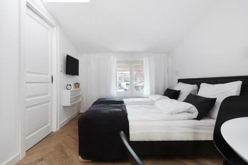 1891 Aparthotel Attic