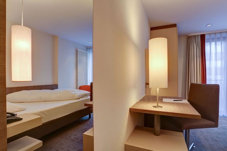 Hotel Kommerz