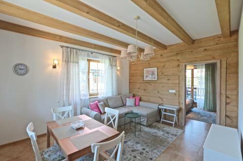 Ville I Apartamenty Sady