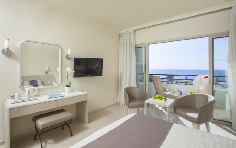 Hotel Louis Imperial Beach