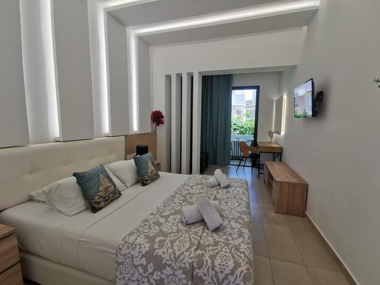 Hotel Studios Artemis