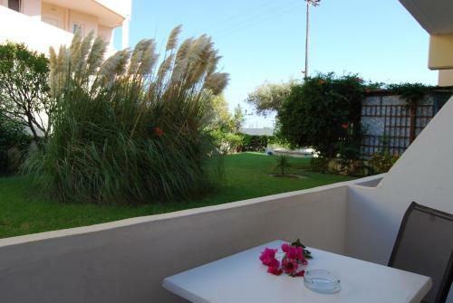 Hotel Studios Artemis