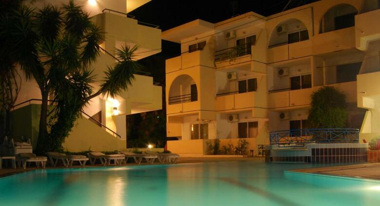 Hotel Studios Artemis