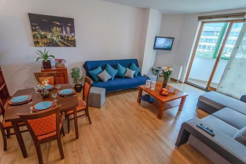 Warsaw Panorama Apartment