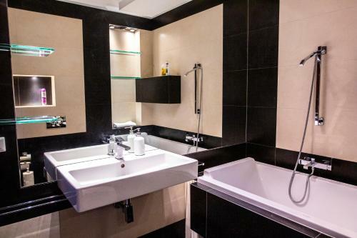 Apartments Grzybowska By City Quality