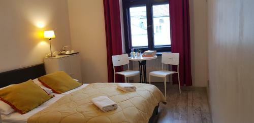 Oki Doki Old Town Hostel