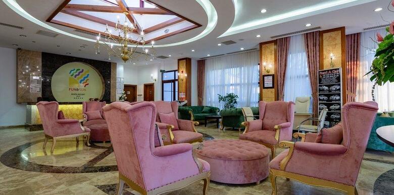 Hotel River Garden Residence