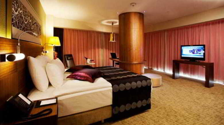 Hotel Crowne Plaza Istanbul Harbiye