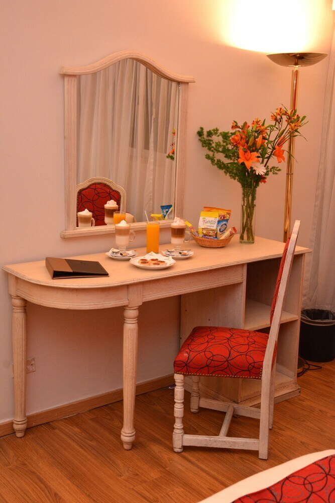 Centuria Hotel Buenos Aires