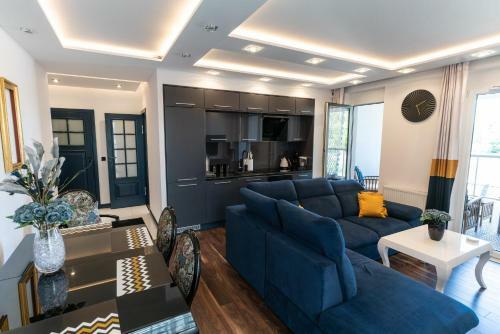 About Art Apartments