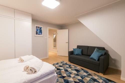 Q17 Apartments