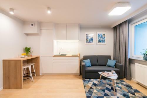 Q17 Apartments