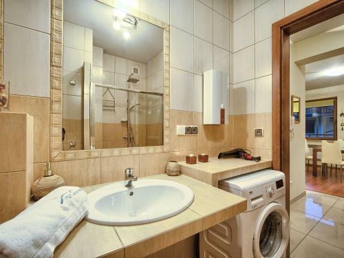 Ibiza Apartment Visitzakopane