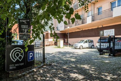 City Boutique Hotel