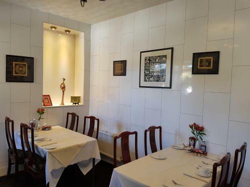 Hostal Alba Guest House