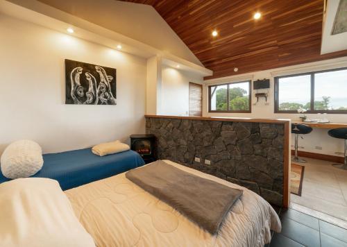 Altura Hotel