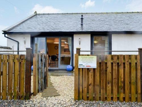 Porthole Cottage