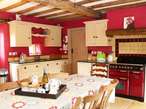 Green Farm Stables, Ashbourne