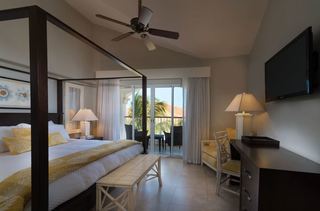Hotel Cadaques Caribe Resort And Villas