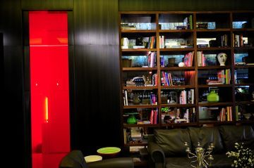 Hotel Saifi Suites