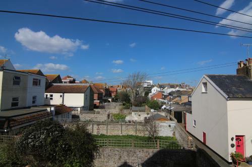 Hostal Marine View Guest House