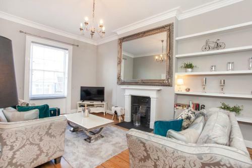 Melrose Yard - City Centre Apartment