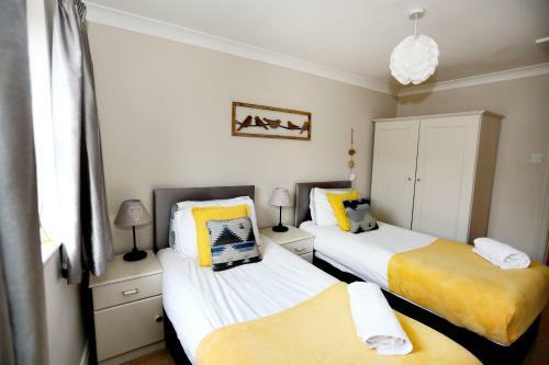 Emperors Wharf 2 Bedroom Apartment