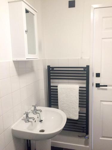 Cloisters Walk Apartment