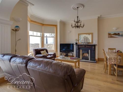 Beach View Apartment 2, Weymouth