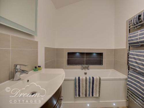 Outlook Lodge, Weymouth