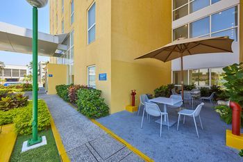 Hotel City Express Manzanillo