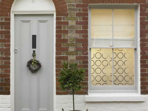 Warm Holiday Home In Whitstable Kent With Central Heating
