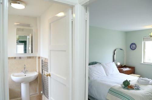 Winchelsea Cottage