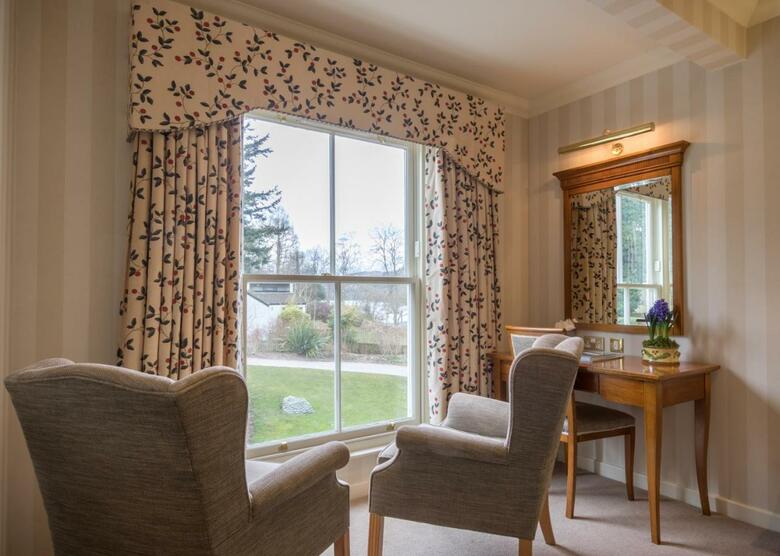 Lakeside Hotel And Spa