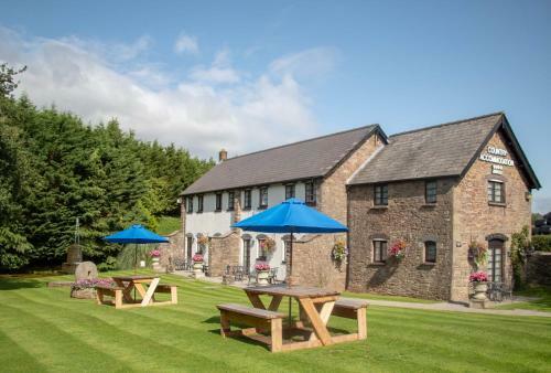 The Greyhound Inn And Hotel