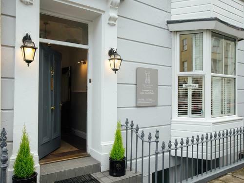 Hostal The Townhouse
