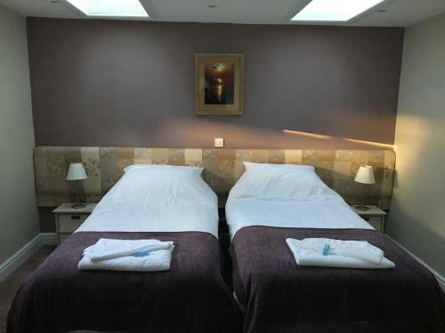 Hostal Linden Tree Holiday Apartments