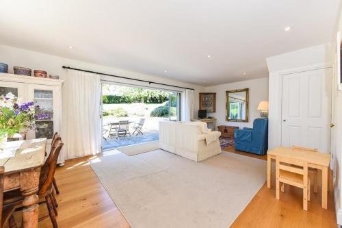 Test Valley Annexe