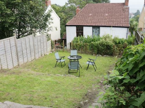 44 Heathcliff Cottage, Swansea
