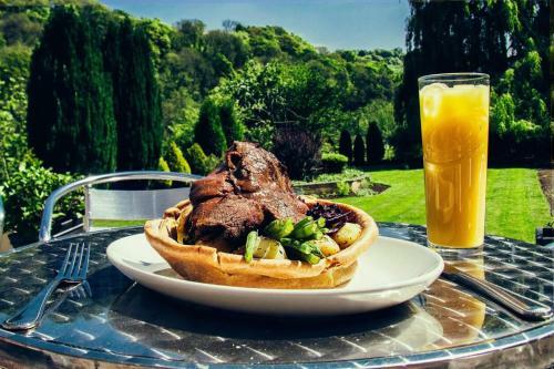 Paddocks Hotel