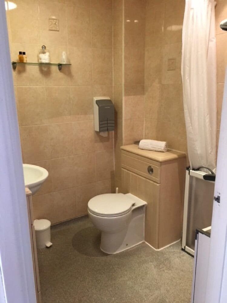 Hostal Cheriton Guesthouse