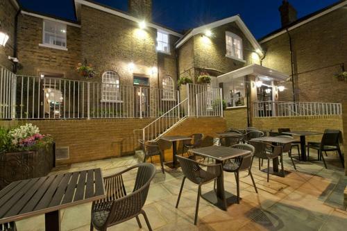 Hotel The Golden Hope Wetherspoon