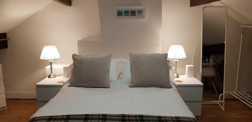 No.22 Holiday Cottage